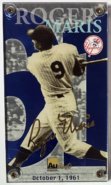 Roger Maris Authentic Images 61 Homers October 1, 1961 24K Gold Signature Card /10000 (New York Yankees)